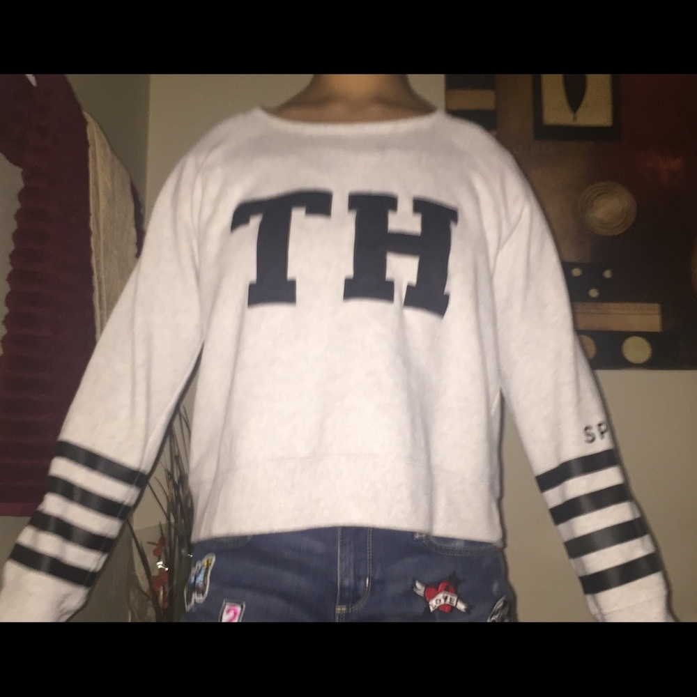 tommy hilfigre sweater